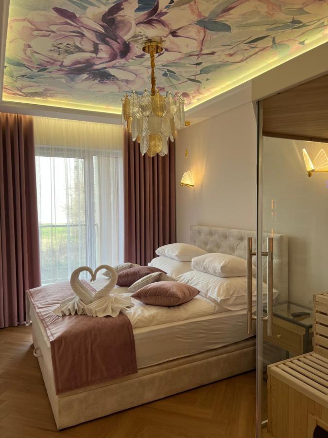 Apartment Golden Life *